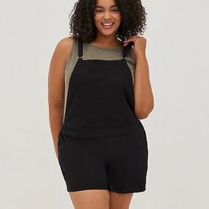 🌺NWT Torrid Black Stretch Linen Shortall Overalls🌺